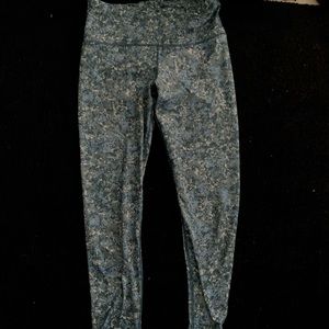 BLUE CAMO WORKOUT LEGGINGS
